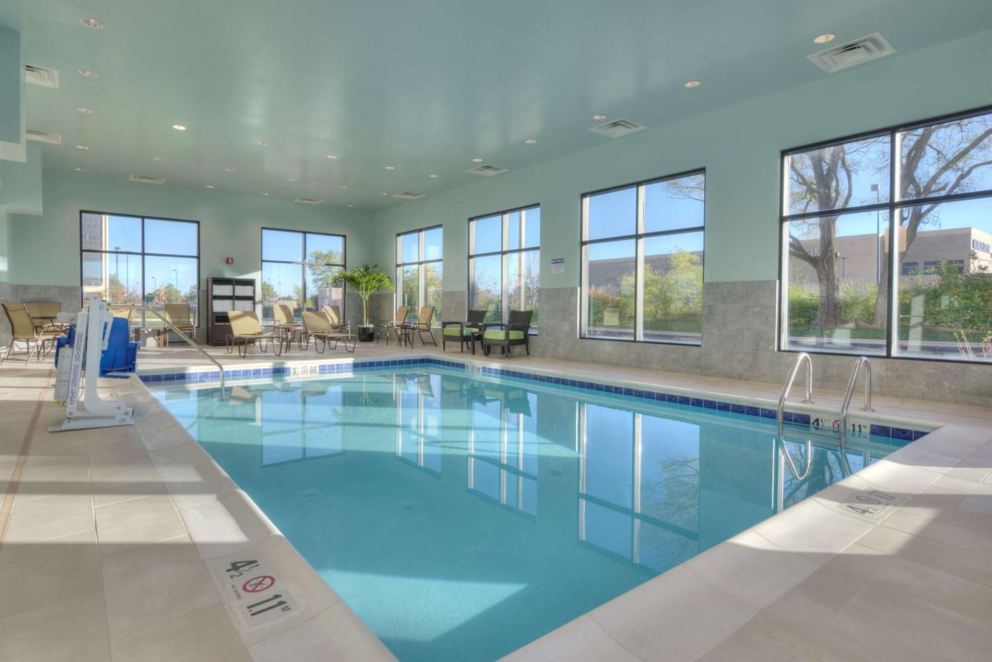 Hampton Inn & Suites By Hilton Chicago Schaumburg Il Екстер'єр фото