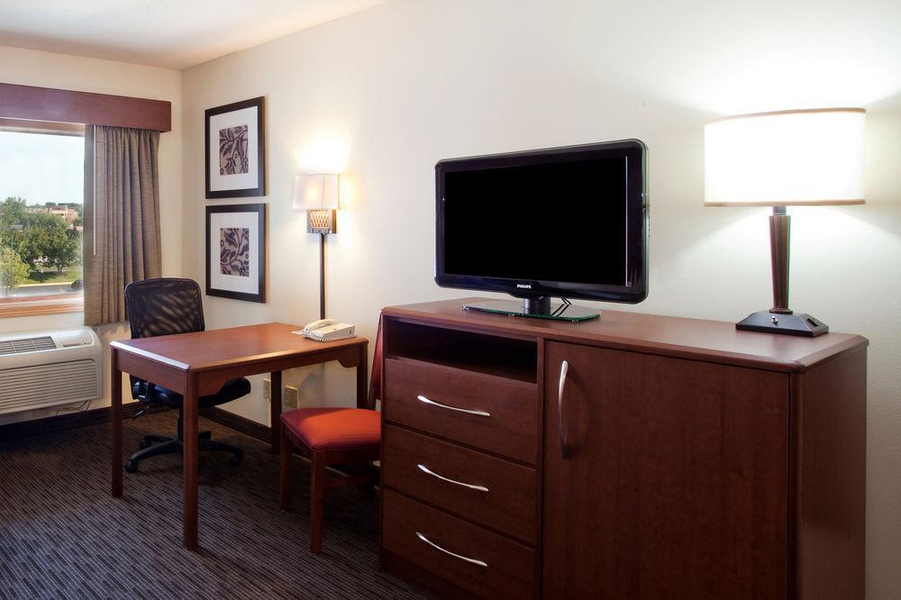 Hampton Inn & Suites By Hilton Chicago Schaumburg Il Екстер'єр фото